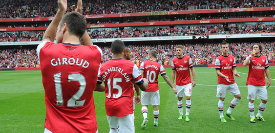 脱南美入欧？阿迪达斯官网售卖的阿根廷球衣错配成欧预赛臂章（阿迪达斯官网闹乌龙：阿根廷球衣误配欧预赛臂章）