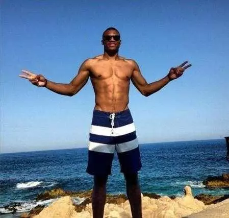 官宣｜中国新星魏祥鑫将于2026年7月1日正式加盟欧塞尔（欧塞尔宣布签下中国新星魏祥鑫，2026年7月1日正式加盟）