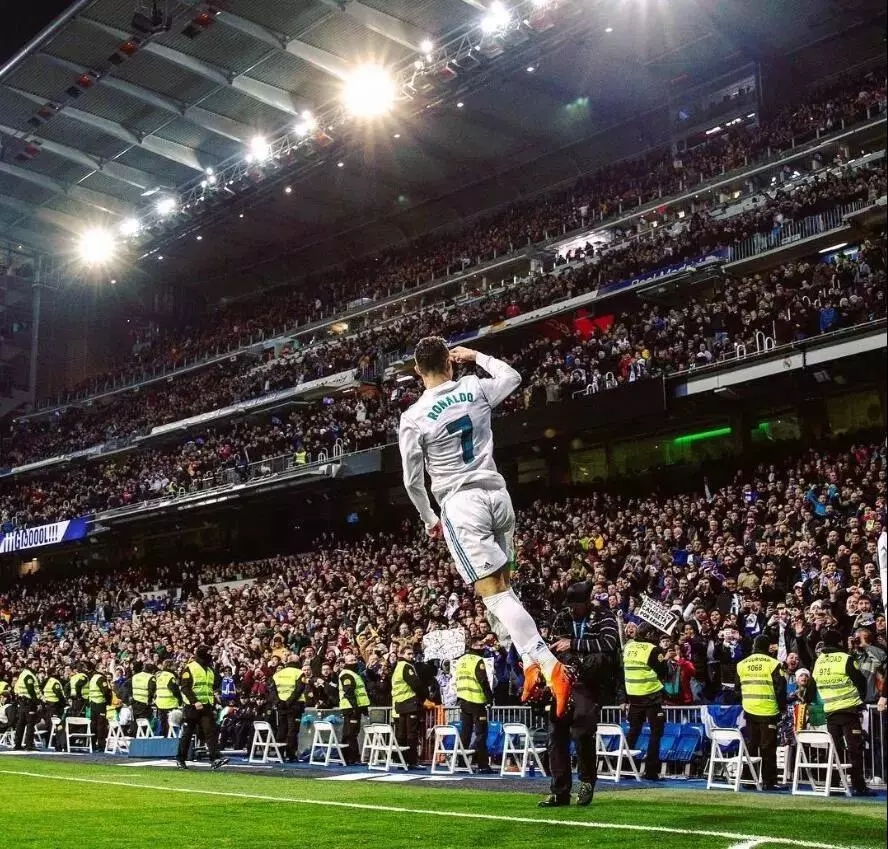 瑞天空：小维阿团队不理解科莫利为何拒绝马赛的报价（瑞天空：小维阿团队对科莫利拒绝马赛报价感到困惑）