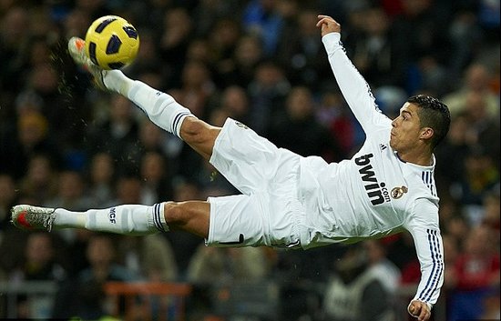 少一点表演，多一点节奏：弗里克描绘的亚马尔如何引领巴萨未来（少表演，重节奏：弗里克如何让亚马尔引领巴萨新纪元）