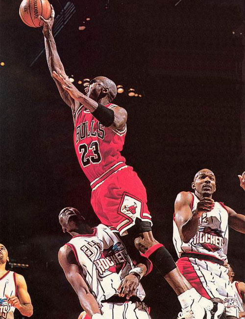 欧冠战报：戈登传射，格里马尔多绝平，勒沃库森2-2平纽卡（欧冠综述：戈登一传一射，格里马尔多补时扳平，勒沃库森2-2战平纽卡斯尔）